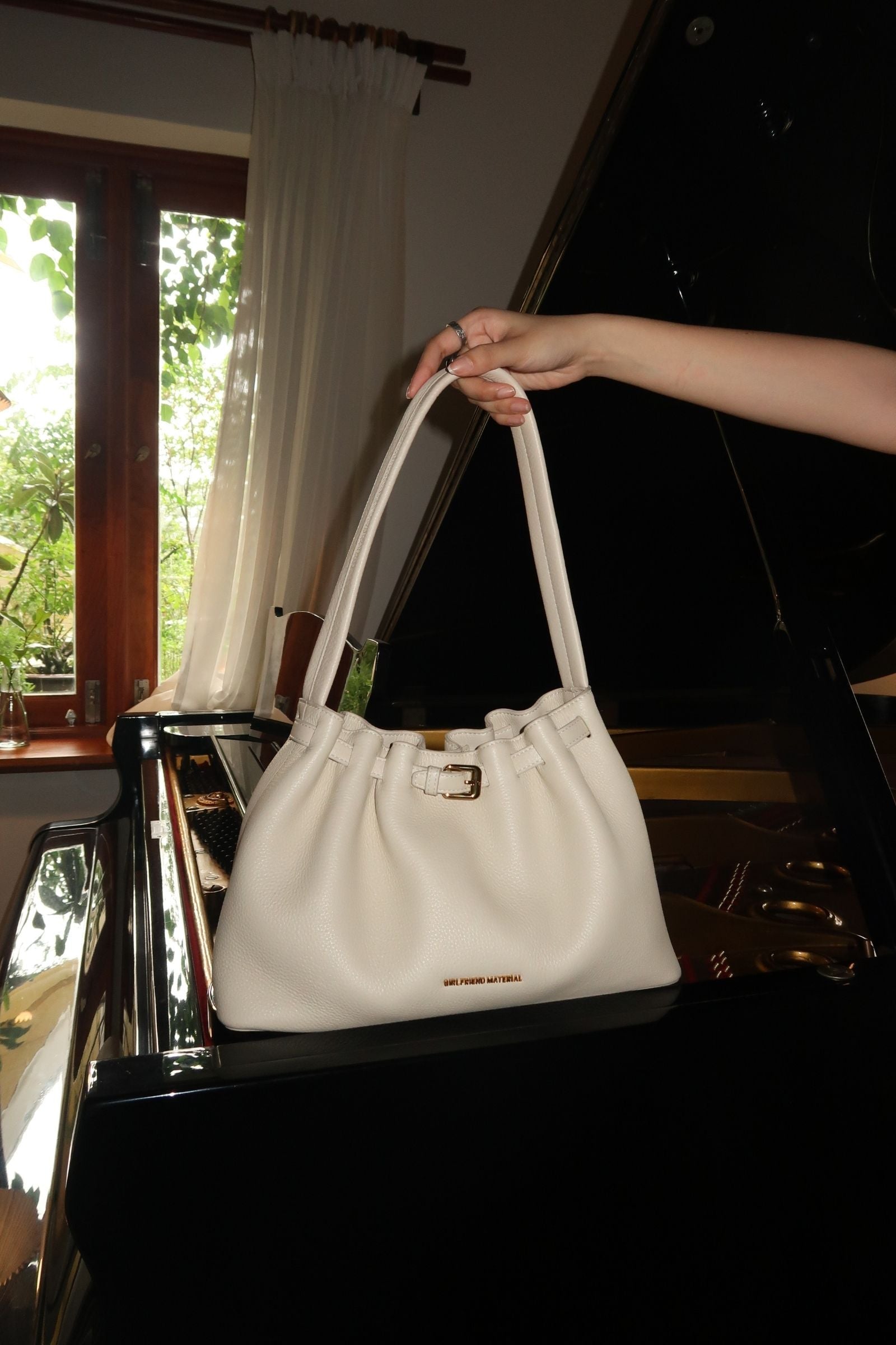 Whisper Bag (Cream)